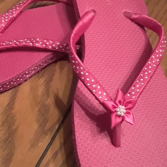 Hand made Old Navy Flip flops - Picture 2 of 4
